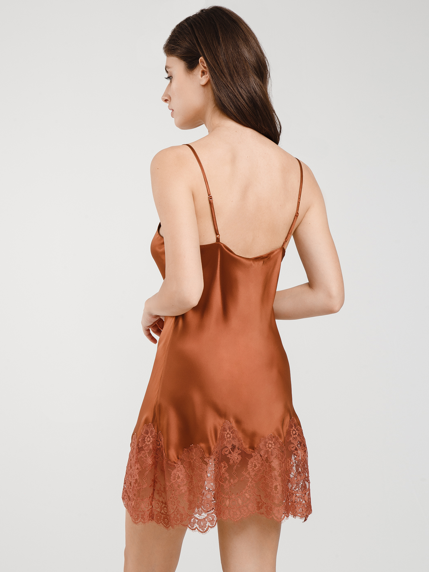 Сорочка на бретелях