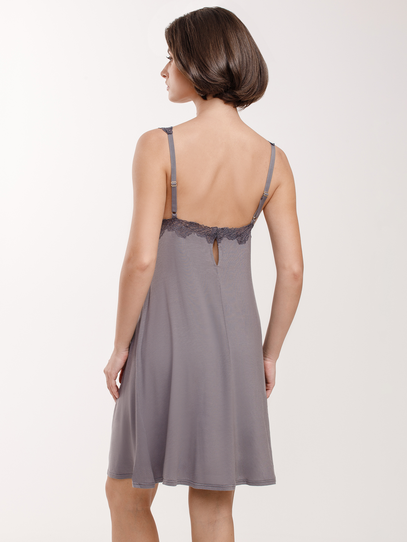 Сорочка на бретелях